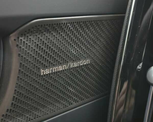 Сірий Вольво C40 Recharge, об'ємом двигуна 0 л та пробігом 68 тис. км за 27900 $, фото 22 на Automoto.ua