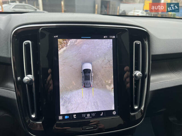 Серый Вольво C40 Recharge, объемом двигателя 0 л и пробегом 12 тыс. км за 29500 $, фото 38 на Automoto.ua