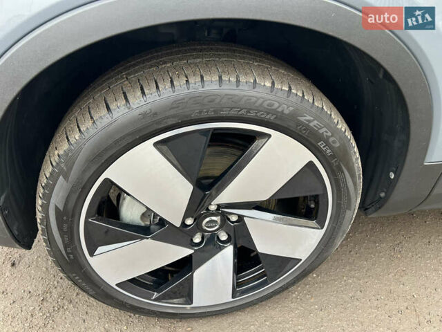 Серый Вольво C40 Recharge, объемом двигателя 0 л и пробегом 12 тыс. км за 29500 $, фото 25 на Automoto.ua