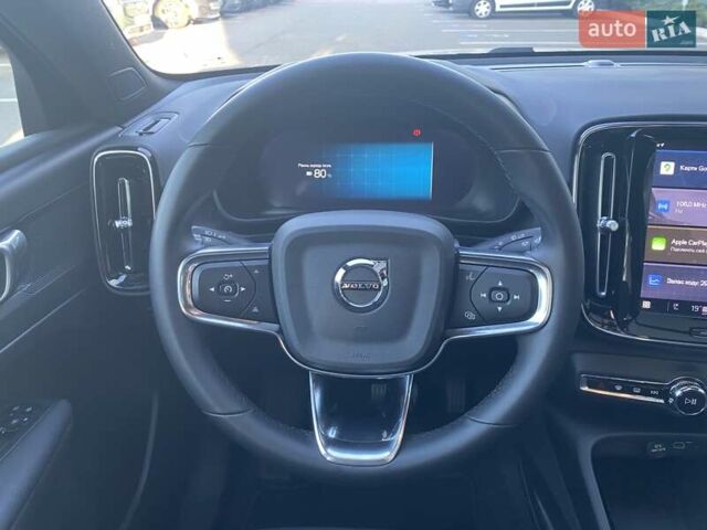 Серый Вольво C40 Recharge, объемом двигателя 0 л и пробегом 16 тыс. км за 47907 $, фото 15 на Automoto.ua