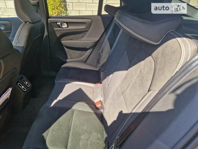 Вольво C40 Recharge 2023 в Ровно на Automoto.ua Серый Вольво C40 Recharge, объемом двигателя 0 л и пробегом 25 тыс. км за 34500 $, фото 15 на Automoto.ua