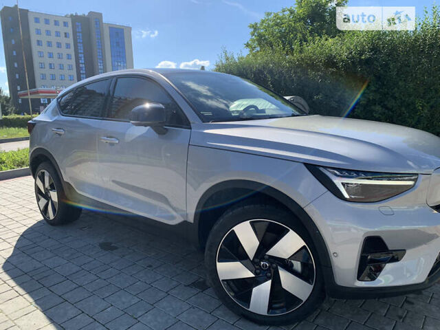 Серый Вольво C40 Recharge, объемом двигателя 0 л и пробегом 12 тыс. км за 36500 $, фото 3 на Automoto.ua