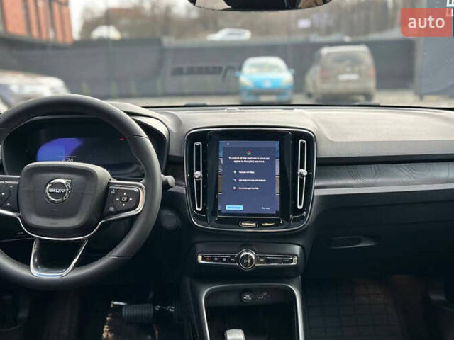 Серый Вольво C40 Recharge, объемом двигателя 0 л и пробегом 42 тыс. км за 29900 $, фото 17 на Automoto.ua
