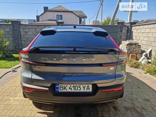 Серый Вольво C40 Recharge, объемом двигателя 0 л и пробегом 11 тыс. км за 36000 $, фото 3 на Automoto.ua