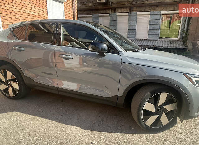 Сірий Вольво C40 Recharge, об'ємом двигуна 0 л та пробігом 25 тис. км за 31000 $, фото 21 на Automoto.ua