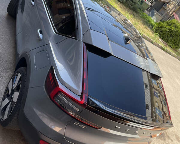 Сірий Вольво C40 Recharge, об'ємом двигуна 0 л та пробігом 25 тис. км за 31000 $, фото 5 на Automoto.ua