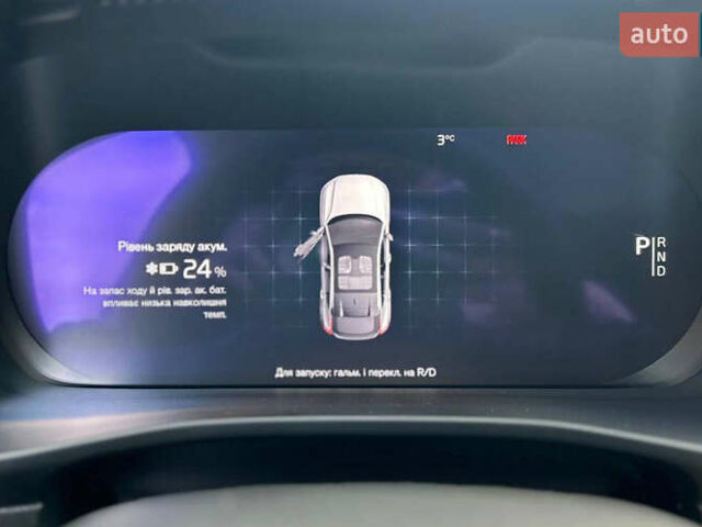 Серый Вольво C40 Recharge, объемом двигателя 0 л и пробегом 42 тыс. км за 29900 $, фото 10 на Automoto.ua