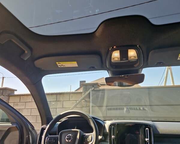 Вольво C40 Recharge 2023 в Ровно на Automoto.ua Серый Вольво C40 Recharge, объемом двигателя 0 л и пробегом 25 тыс. км за 34500 $, фото 14 на Automoto.ua