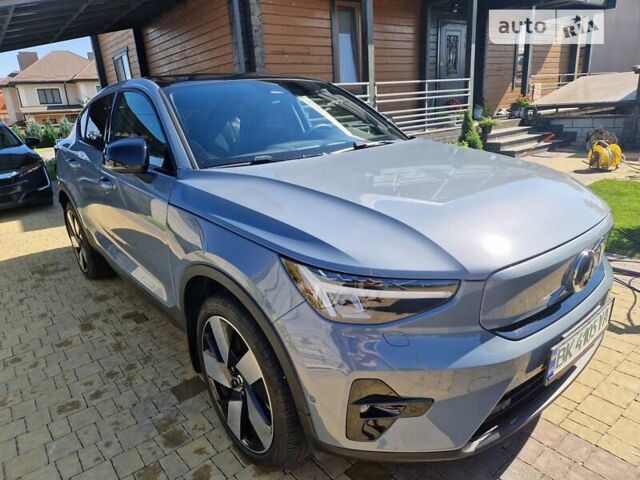 Вольво C40 Recharge 2023 в Ровно на Automoto.ua Серый Вольво C40 Recharge, объемом двигателя 0 л и пробегом 25 тыс. км за 34500 $, фото 1 на Automoto.ua