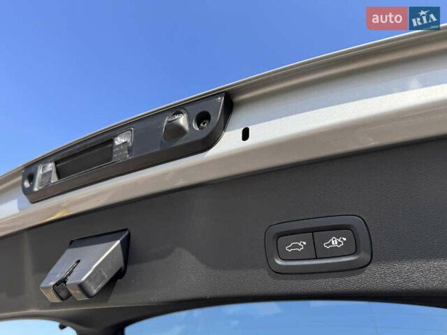 Серый Вольво C40 Recharge, объемом двигателя 0 л и пробегом 32 тыс. км за 29500 $, фото 13 на Automoto.ua