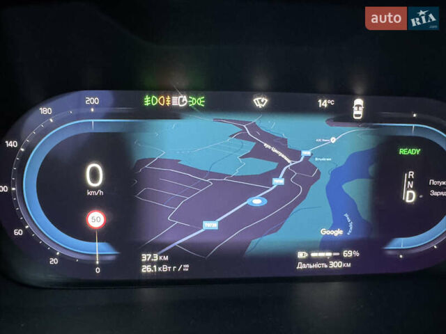 Серый Вольво C40 Recharge, объемом двигателя 0 л и пробегом 4 тыс. км за 34000 $, фото 29 на Automoto.ua