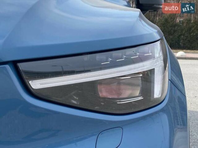 Синий Вольво C40 Recharge, объемом двигателя 0 л и пробегом 51 тыс. км за 31500 $, фото 7 на Automoto.ua