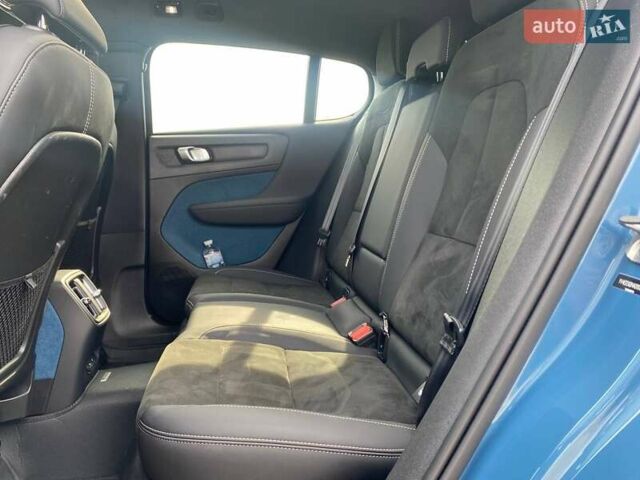 Синий Вольво C40 Recharge, объемом двигателя 0 л и пробегом 51 тыс. км за 31500 $, фото 20 на Automoto.ua