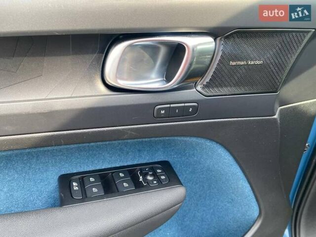 Синий Вольво C40 Recharge, объемом двигателя 0 л и пробегом 51 тыс. км за 31500 $, фото 12 на Automoto.ua