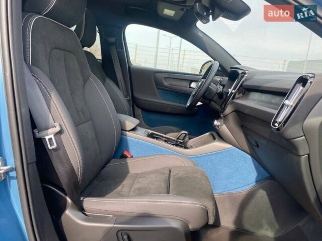 Синий Вольво C40 Recharge, объемом двигателя 0 л и пробегом 51 тыс. км за 31500 $, фото 22 на Automoto.ua