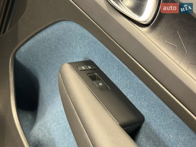 Синий Вольво C40 Recharge, объемом двигателя 0 л и пробегом 155 тыс. км за 27000 $, фото 63 на Automoto.ua