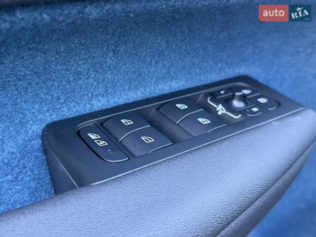 Синій Вольво C40 Recharge, об'ємом двигуна 0 л та пробігом 80 тис. км за 28500 $, фото 34 на Automoto.ua