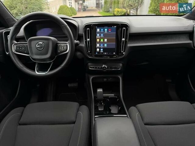 Синий Вольво C40 Recharge, объемом двигателя 0 л и пробегом 43 тыс. км за 28333 $, фото 5 на Automoto.ua
