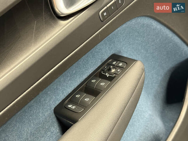 Синий Вольво C40 Recharge, объемом двигателя 0 л и пробегом 155 тыс. км за 27000 $, фото 74 на Automoto.ua