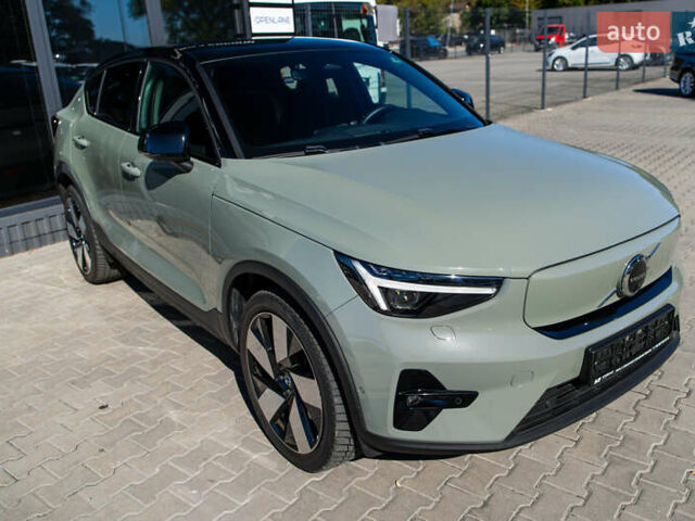 Зеленый Вольво C40 Recharge, объемом двигателя 0 л и пробегом 61 тыс. км за 33600 $, фото 4 на Automoto.ua