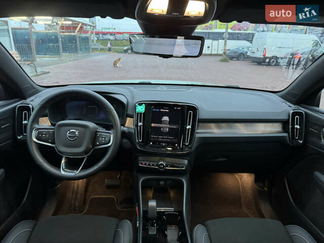 Зеленый Вольво C40 Recharge, объемом двигателя 0 л и пробегом 26 тыс. км за 33999 $, фото 32 на Automoto.ua