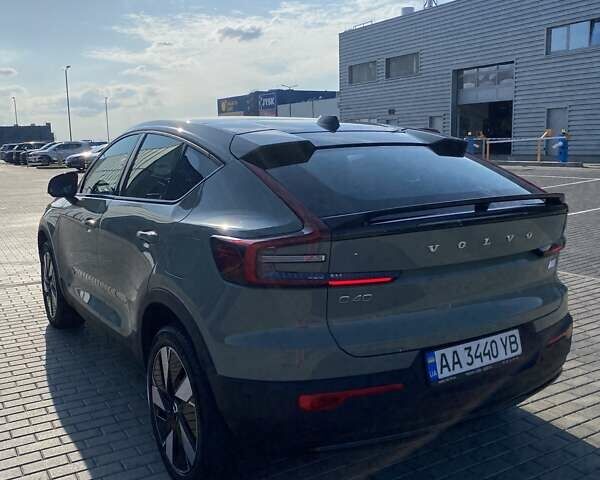Зеленый Вольво C40 Recharge, объемом двигателя 0 л и пробегом 32 тыс. км за 49204 $, фото 4 на Automoto.ua