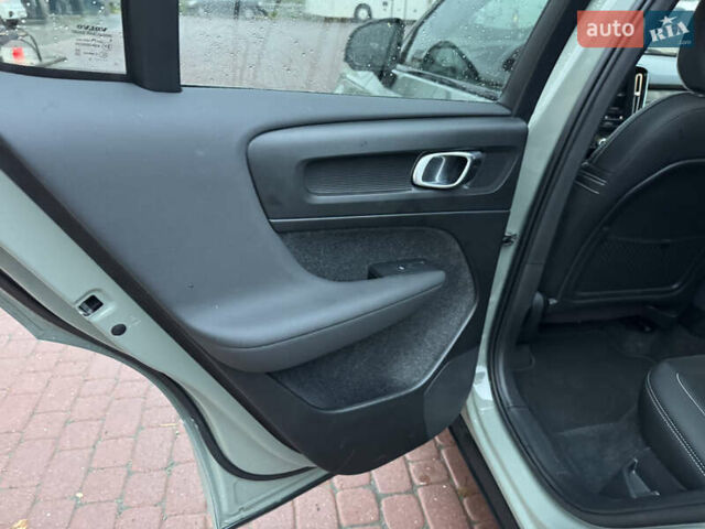 Зеленый Вольво C40 Recharge, объемом двигателя 0 л и пробегом 26 тыс. км за 33999 $, фото 47 на Automoto.ua