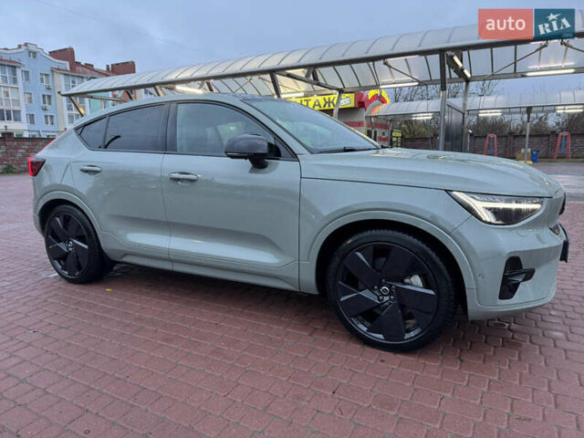 Зеленый Вольво C40 Recharge, объемом двигателя 0 л и пробегом 26 тыс. км за 33999 $, фото 2 на Automoto.ua