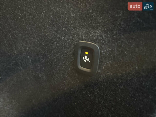 Зеленый Вольво C40 Recharge, объемом двигателя 0 л и пробегом 26 тыс. км за 33999 $, фото 41 на Automoto.ua