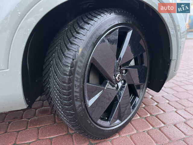 Зеленый Вольво C40 Recharge, объемом двигателя 0 л и пробегом 26 тыс. км за 33999 $, фото 44 на Automoto.ua