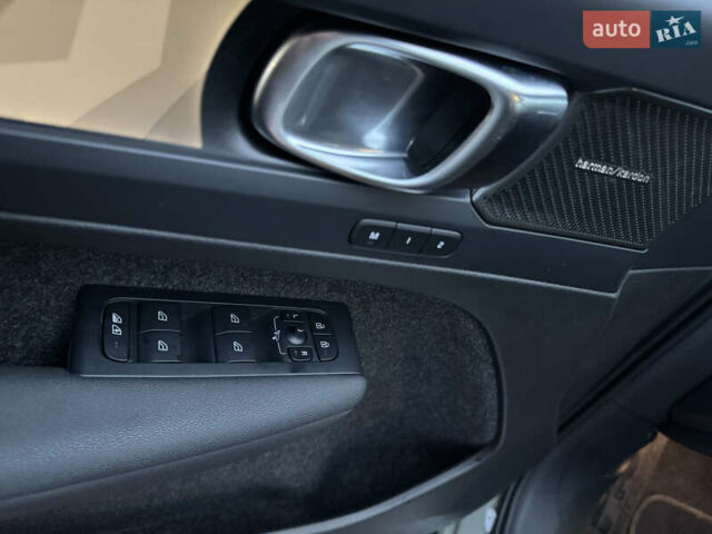 Зеленый Вольво C40 Recharge, объемом двигателя 0 л и пробегом 26 тыс. км за 33999 $, фото 27 на Automoto.ua