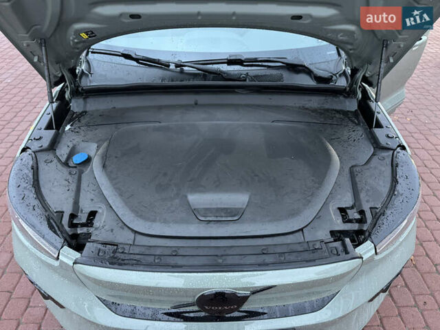 Зеленый Вольво C40 Recharge, объемом двигателя 0 л и пробегом 26 тыс. км за 33999 $, фото 49 на Automoto.ua