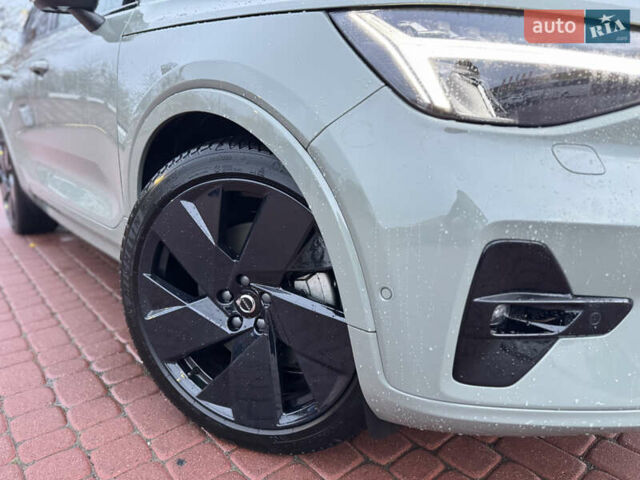 Зеленый Вольво C40 Recharge, объемом двигателя 0 л и пробегом 26 тыс. км за 33999 $, фото 6 на Automoto.ua