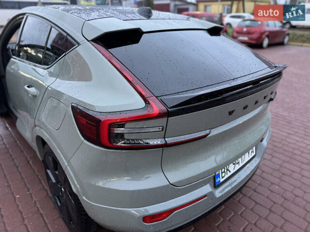 Зеленый Вольво C40 Recharge, объемом двигателя 0 л и пробегом 26 тыс. км за 33999 $, фото 17 на Automoto.ua