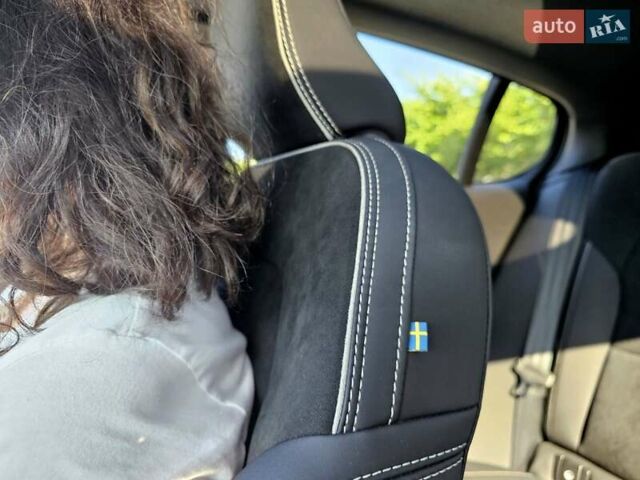 Зеленый Вольво C40 Recharge, объемом двигателя 0 л и пробегом 14 тыс. км за 37000 $, фото 27 на Automoto.ua