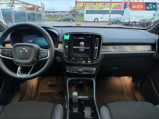 Зеленый Вольво C40 Recharge, объемом двигателя 0 л и пробегом 26 тыс. км за 33999 $, фото 14 на Automoto.ua