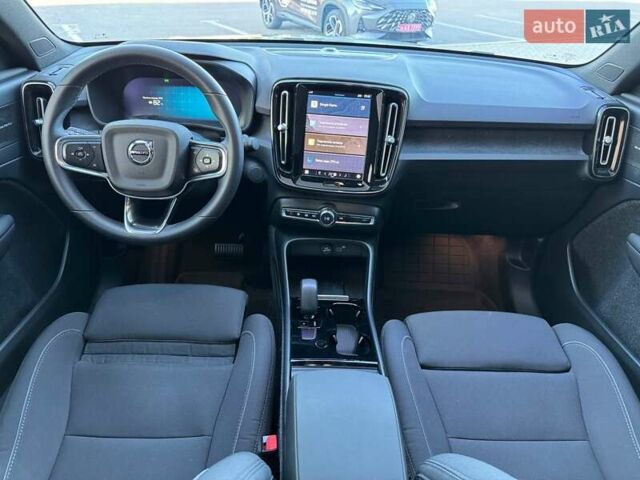 Зелений Вольво C40 Recharge, об'ємом двигуна 0 л та пробігом 35 тис. км за 43000 $, фото 28 на Automoto.ua