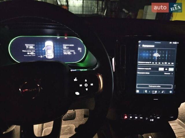 Зеленый Вольво C40 Recharge, объемом двигателя 0 л и пробегом 14 тыс. км за 37000 $, фото 46 на Automoto.ua