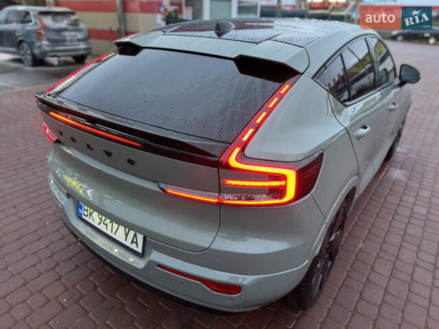 Зеленый Вольво C40 Recharge, объемом двигателя 0 л и пробегом 26 тыс. км за 33999 $, фото 5 на Automoto.ua