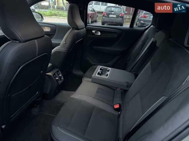 Зеленый Вольво C40 Recharge, объемом двигателя 0 л и пробегом 26 тыс. км за 33999 $, фото 23 на Automoto.ua