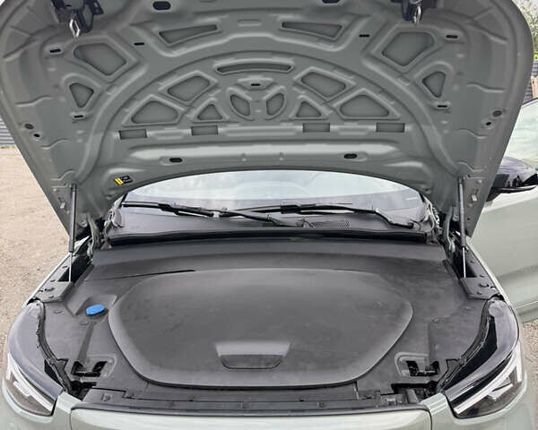 Зеленый Вольво C40 Recharge, объемом двигателя 0 л и пробегом 22 тыс. км за 36000 $, фото 1 на Automoto.ua