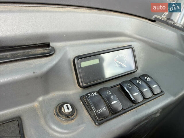 Вольво EC 15D, объемом двигателя 0 л и пробегом 0 тыс. км за 26999 $, фото 27 на Automoto.ua