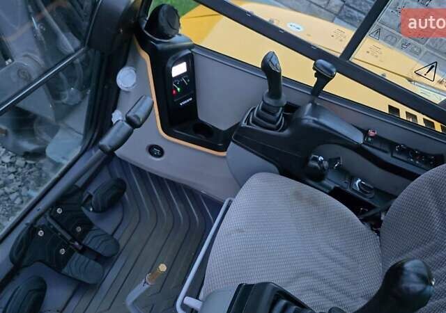 Вольво ECR 58D 2016 в Луцке на Automoto.ua Желтый Вольво ECR 58D, объемом двигателя 2.6 л и пробегом 3 тыс. км за 38900 $, фото 5 на Automoto.ua