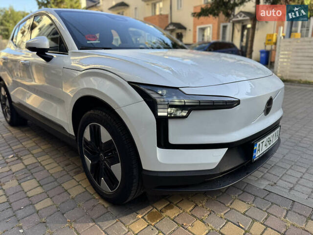 Белый Вольво EX30, объемом двигателя 0 л и пробегом 16 тыс. км за 26750 $, фото 10 на Automoto.ua