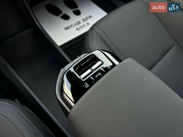 Белый Вольво EX30, объемом двигателя 0 л и пробегом 17 тыс. км за 27500 $, фото 16 на Automoto.ua