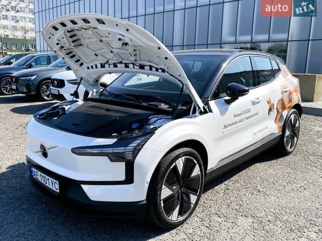 Білий Вольво EX30, об'ємом двигуна 0 л та пробігом 2 тис. км за 44077 $, фото 42 на Automoto.ua