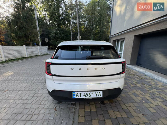 Белый Вольво EX30, объемом двигателя 0 л и пробегом 16 тыс. км за 26750 $, фото 71 на Automoto.ua