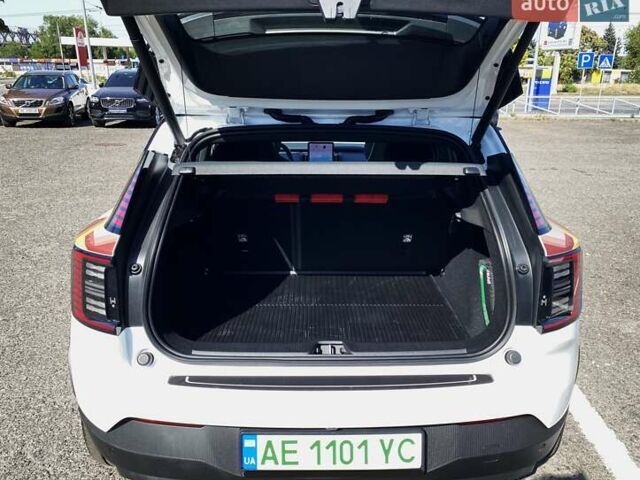 Білий Вольво EX30, об'ємом двигуна 0 л та пробігом 2 тис. км за 44077 $, фото 14 на Automoto.ua