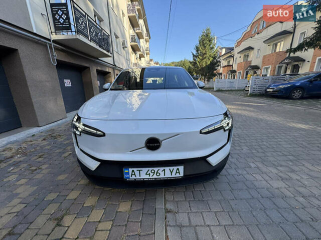Белый Вольво EX30, объемом двигателя 0 л и пробегом 16 тыс. км за 26750 $, фото 67 на Automoto.ua