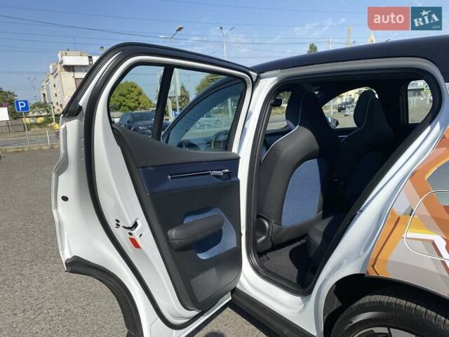 Білий Вольво EX30, об'ємом двигуна 0 л та пробігом 2 тис. км за 44077 $, фото 31 на Automoto.ua